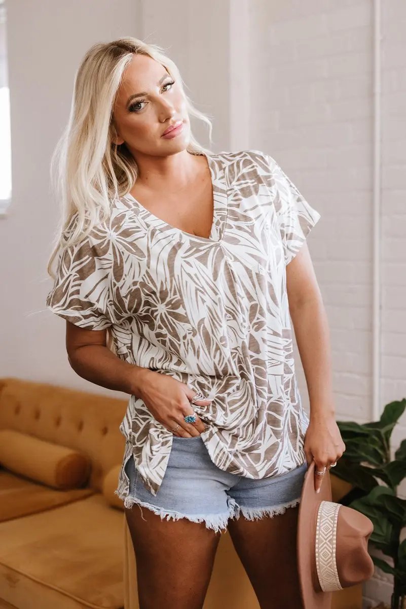 Accessories Love Salve Floral V-Neck Women's Casual Blouse: Summer Style, Loose Fit
