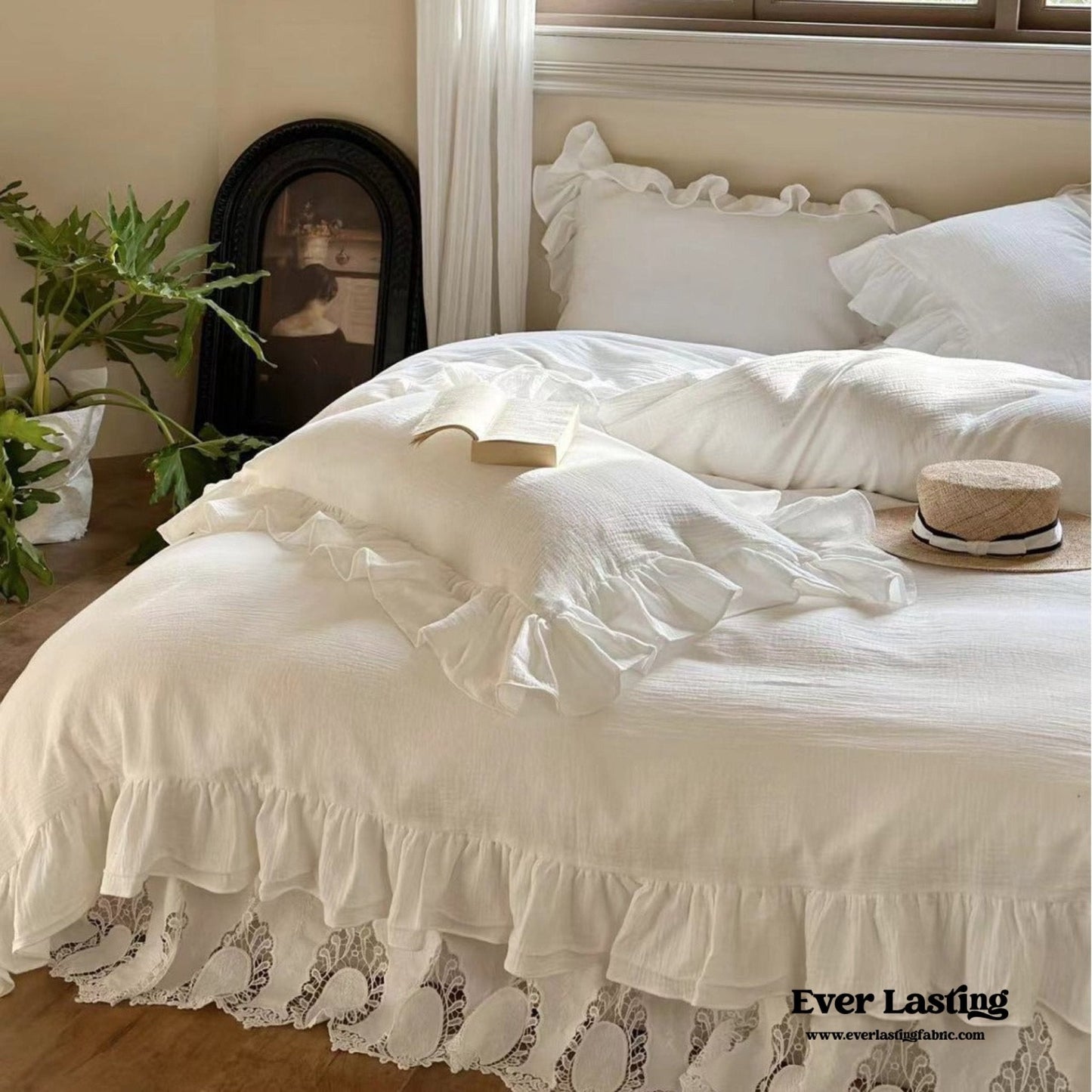 Liliane Elegant Ruffle Double Gauze Bedding Set / Hollow Out