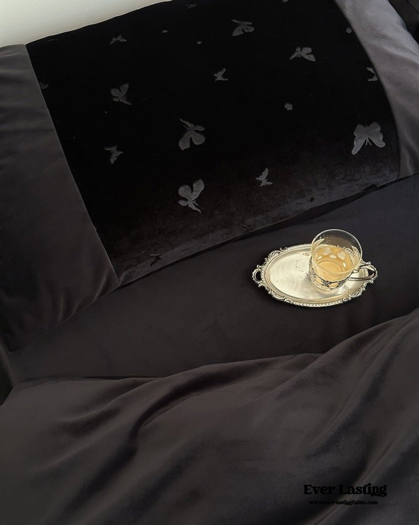 Lilou Velvet Butterfly Bedding Set / Eclipse Black