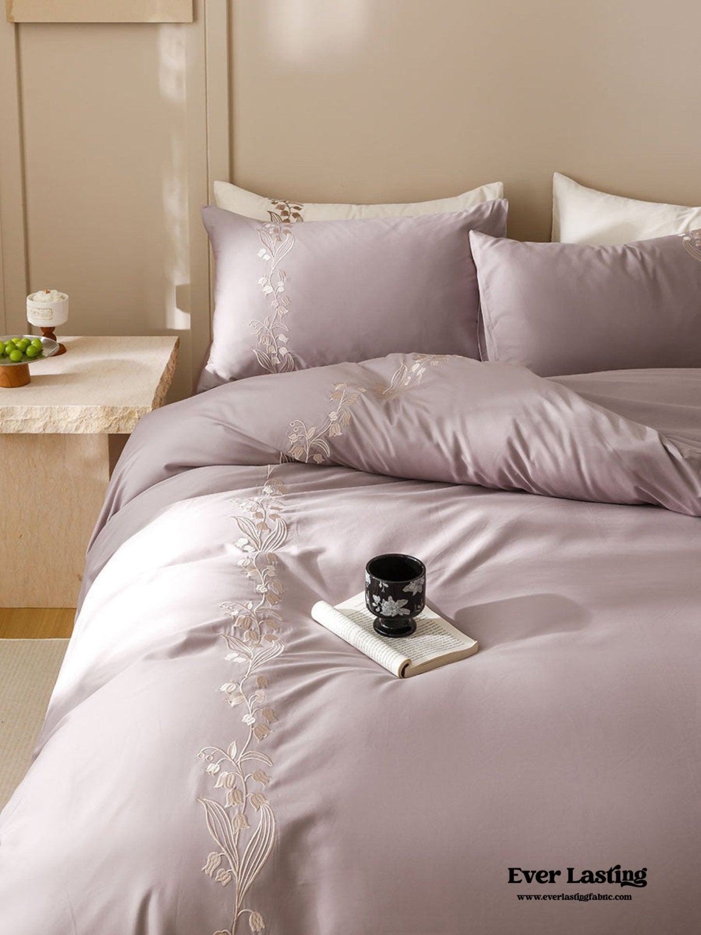 Lily of the Valley Embroidered Silky Bedding Set / Cream