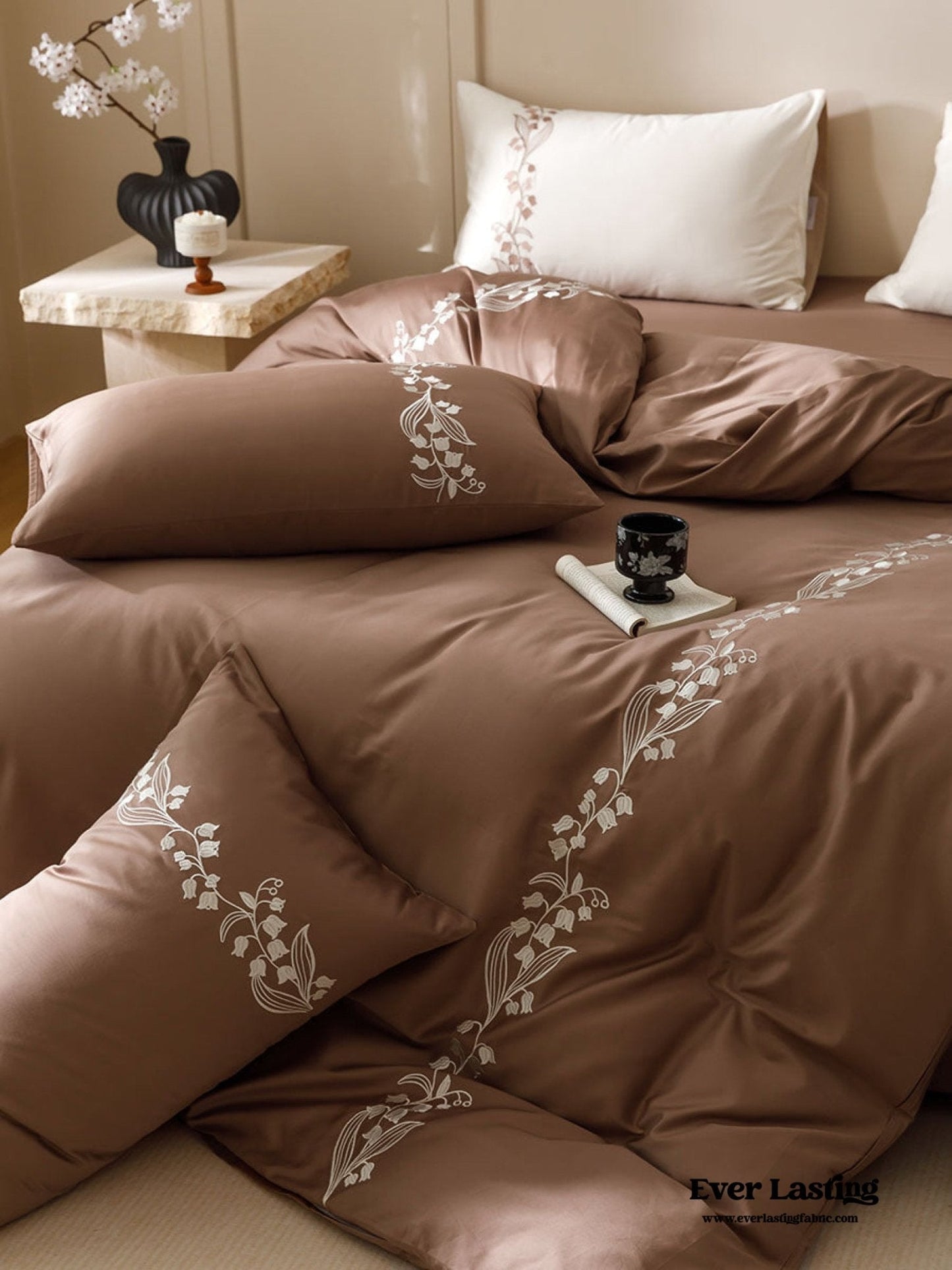 Lily of the Valley Embroidered Silky Bedding Set / Cream