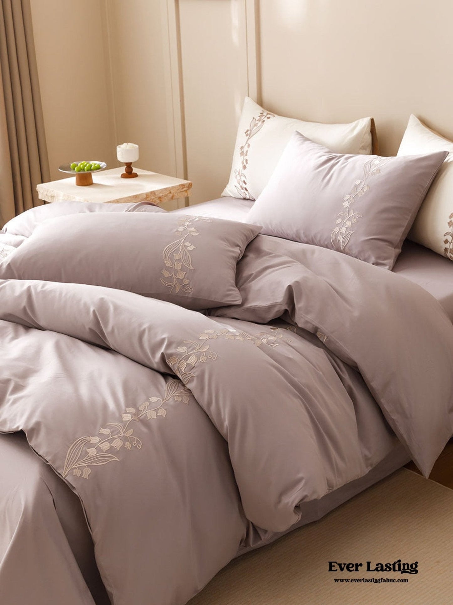 Lily of the Valley Embroidered Silky Bedding Set / Green