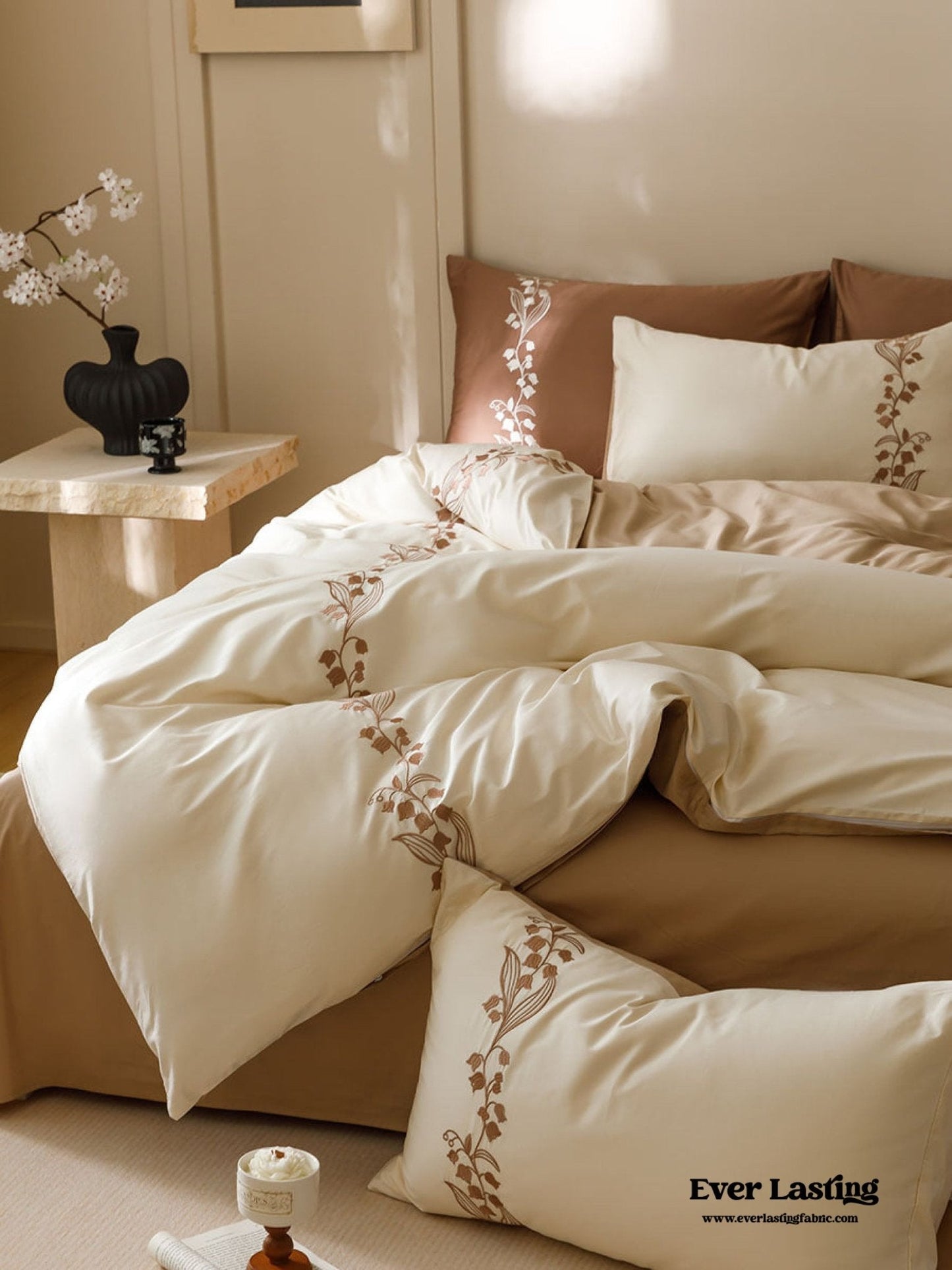 Lily of the Valley Embroidered Silky Bedding Set / Green