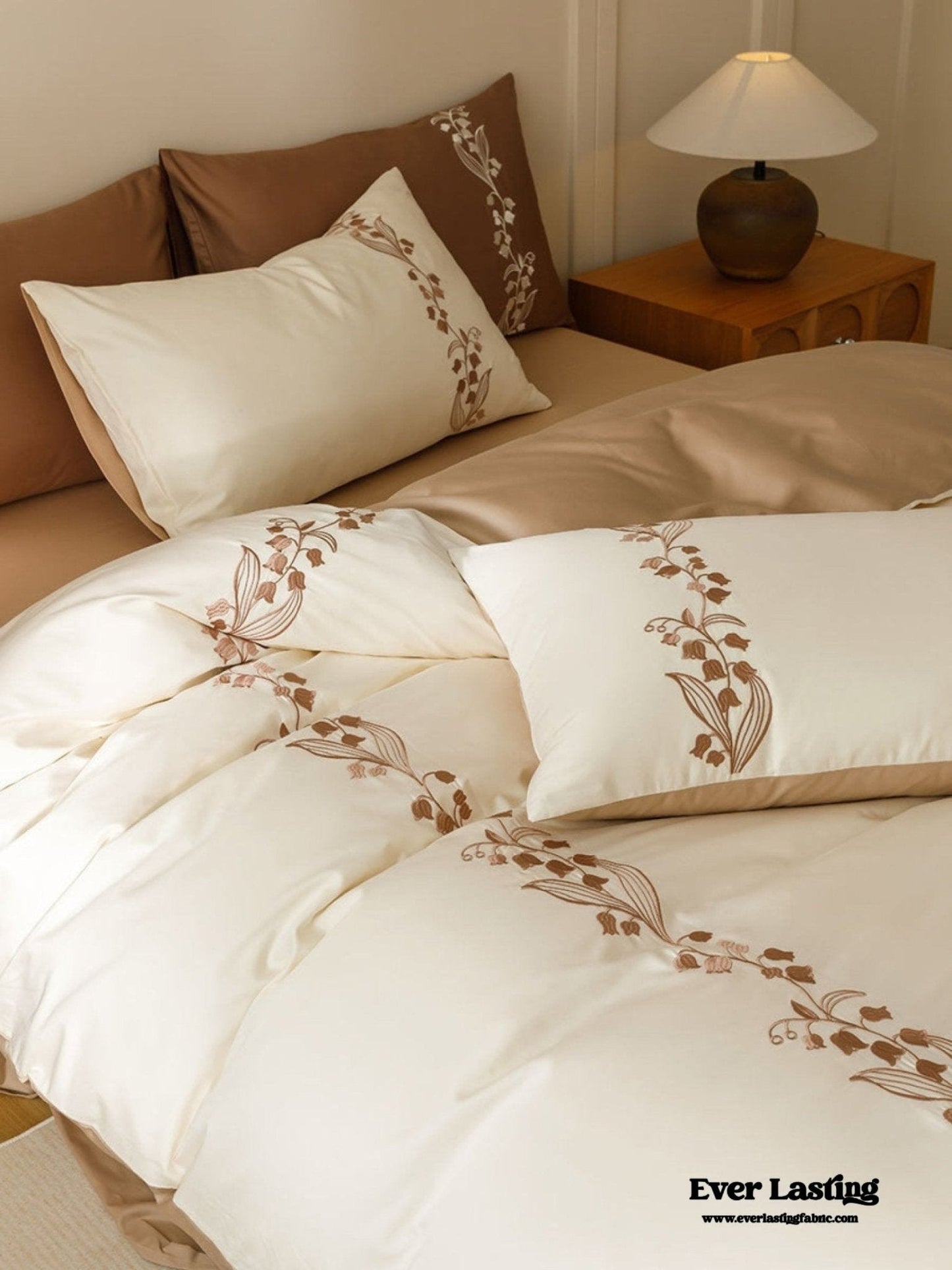 Lily of the Valley Embroidered Silky Bedding Set / Pink