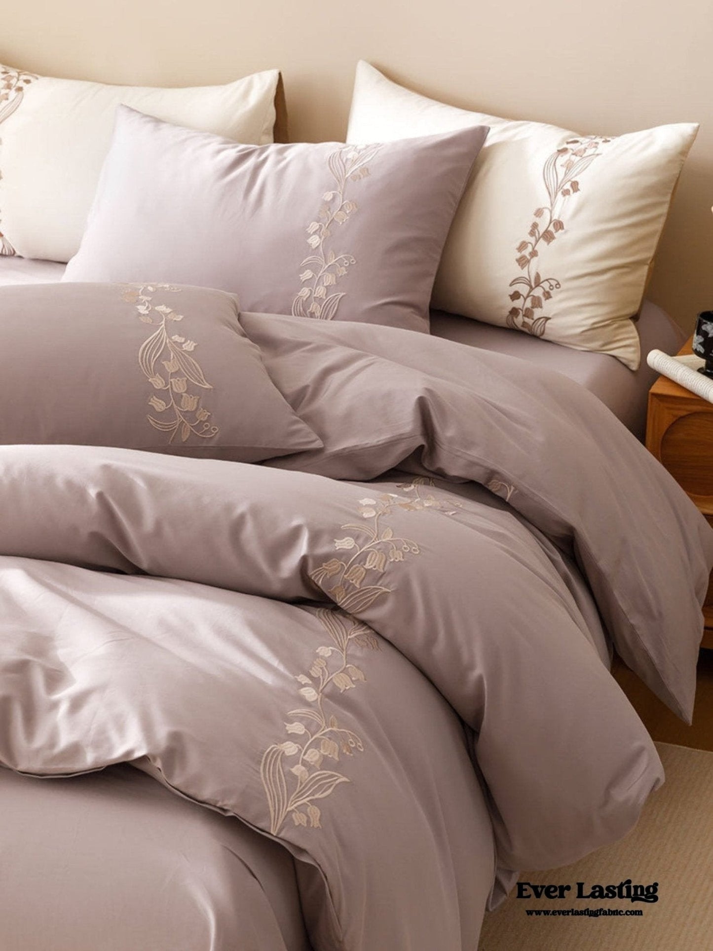Lily of the Valley Embroidered Silky Bedding Set / Purple