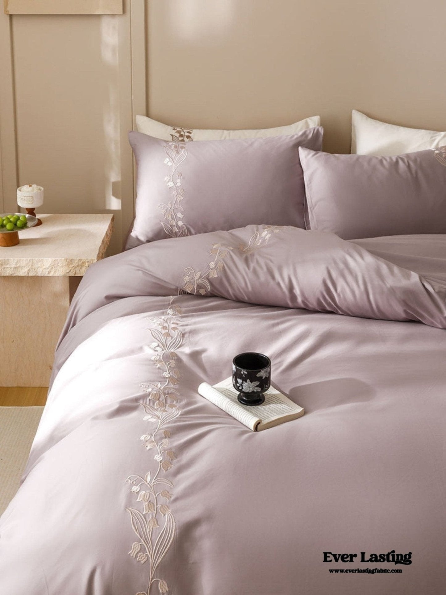 Lily of the Valley Embroidered Silky Bedding Set / Purple