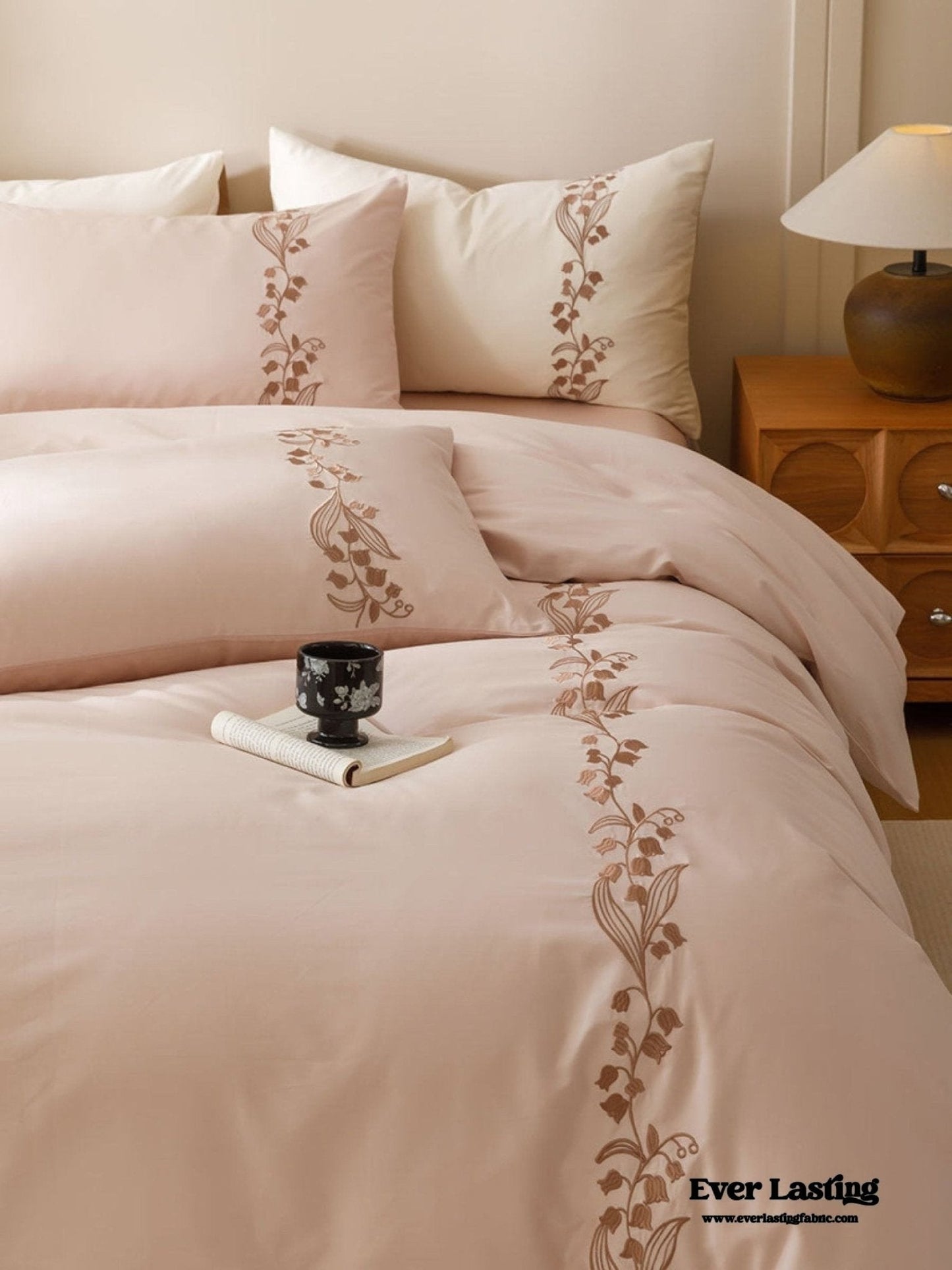 Lily of the Valley Embroidered Silky Bedding Set / Purple