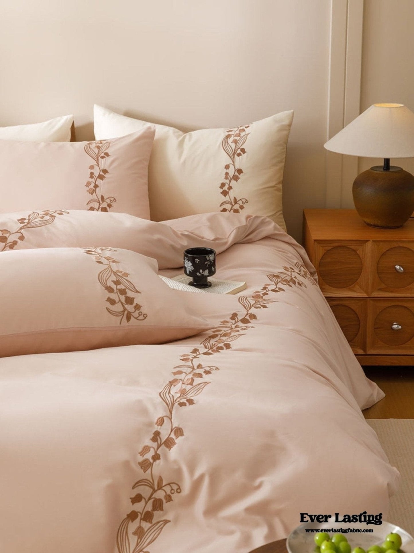 Lily of the Valley Embroidered Silky Bedding Set / Purple