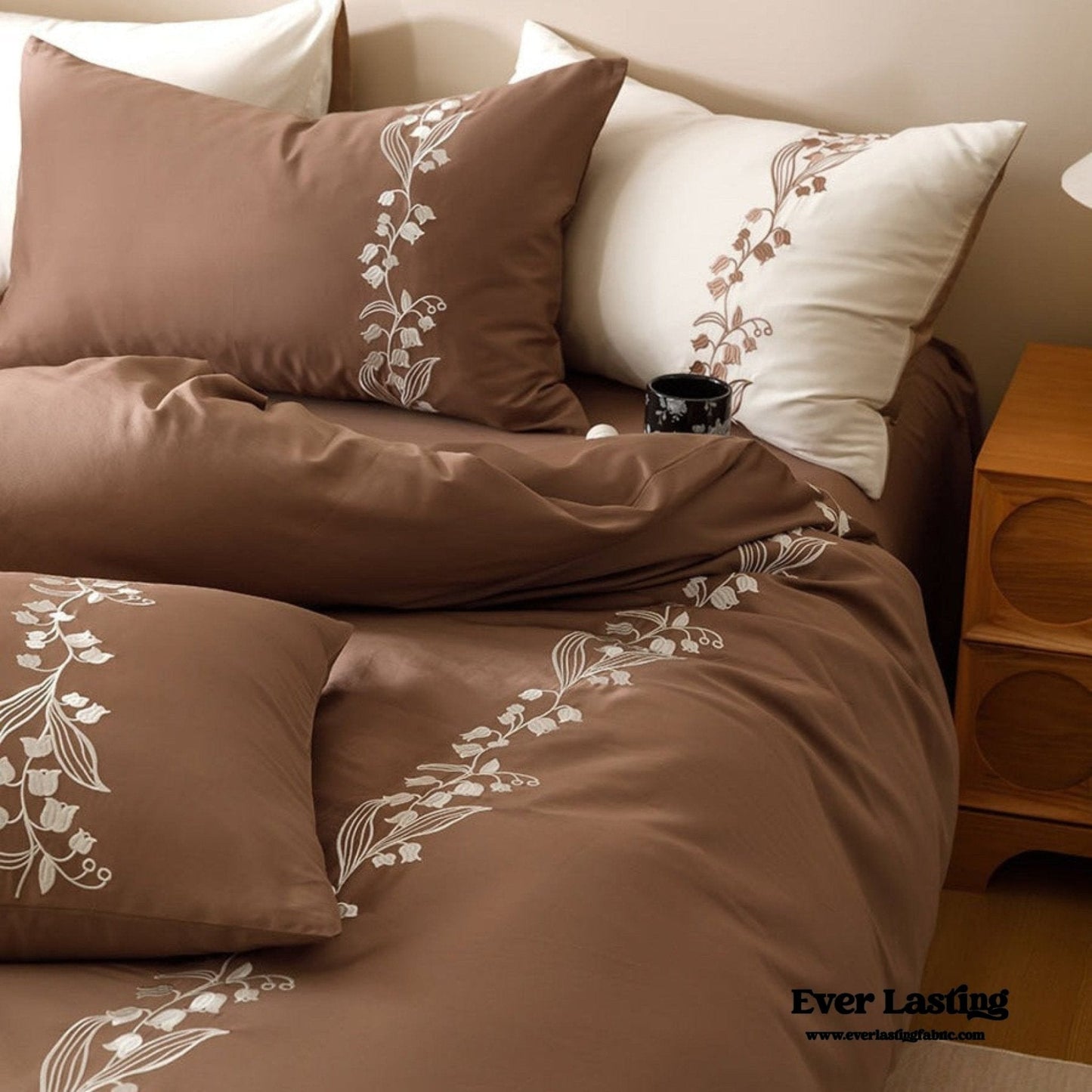 Lily of the Valley Embroidered Silky Bedding Set / Purple