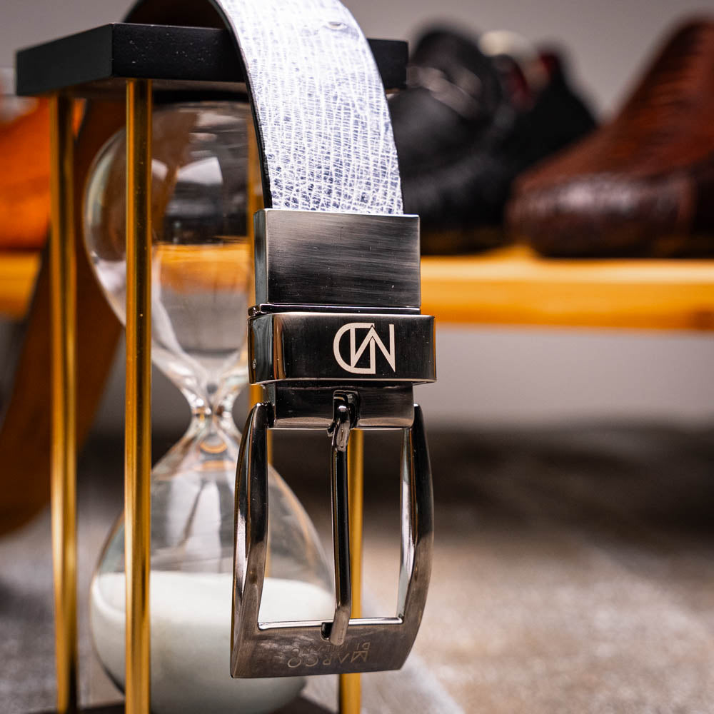 Lucca Belt Newspaper / Black