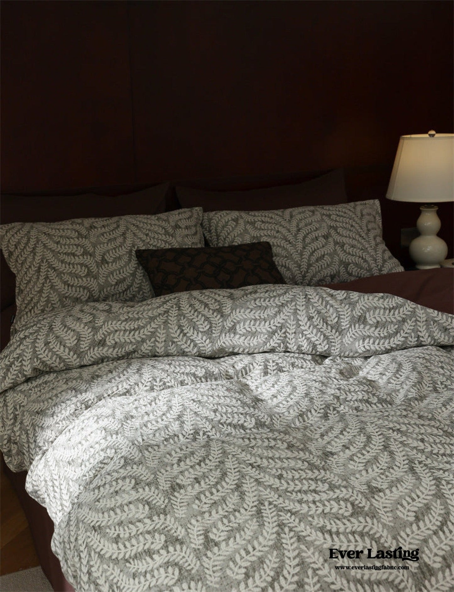 Lucien Silky Vintage Jacquard Bedding Set / Brown
