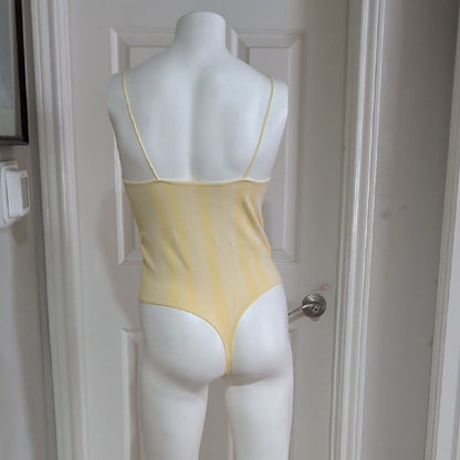 Colsie Soft Yellow Apparel Ribbed Bodysuit L