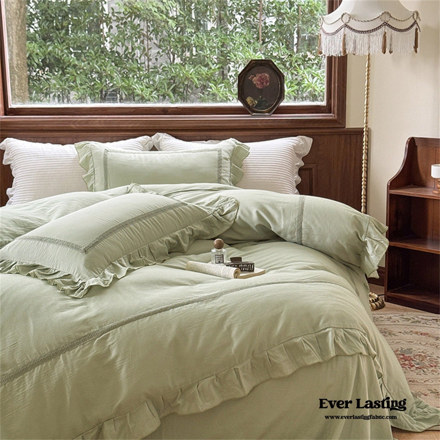 Madeleine Lace Double Gauze Ruffle Bedding Set / Brown