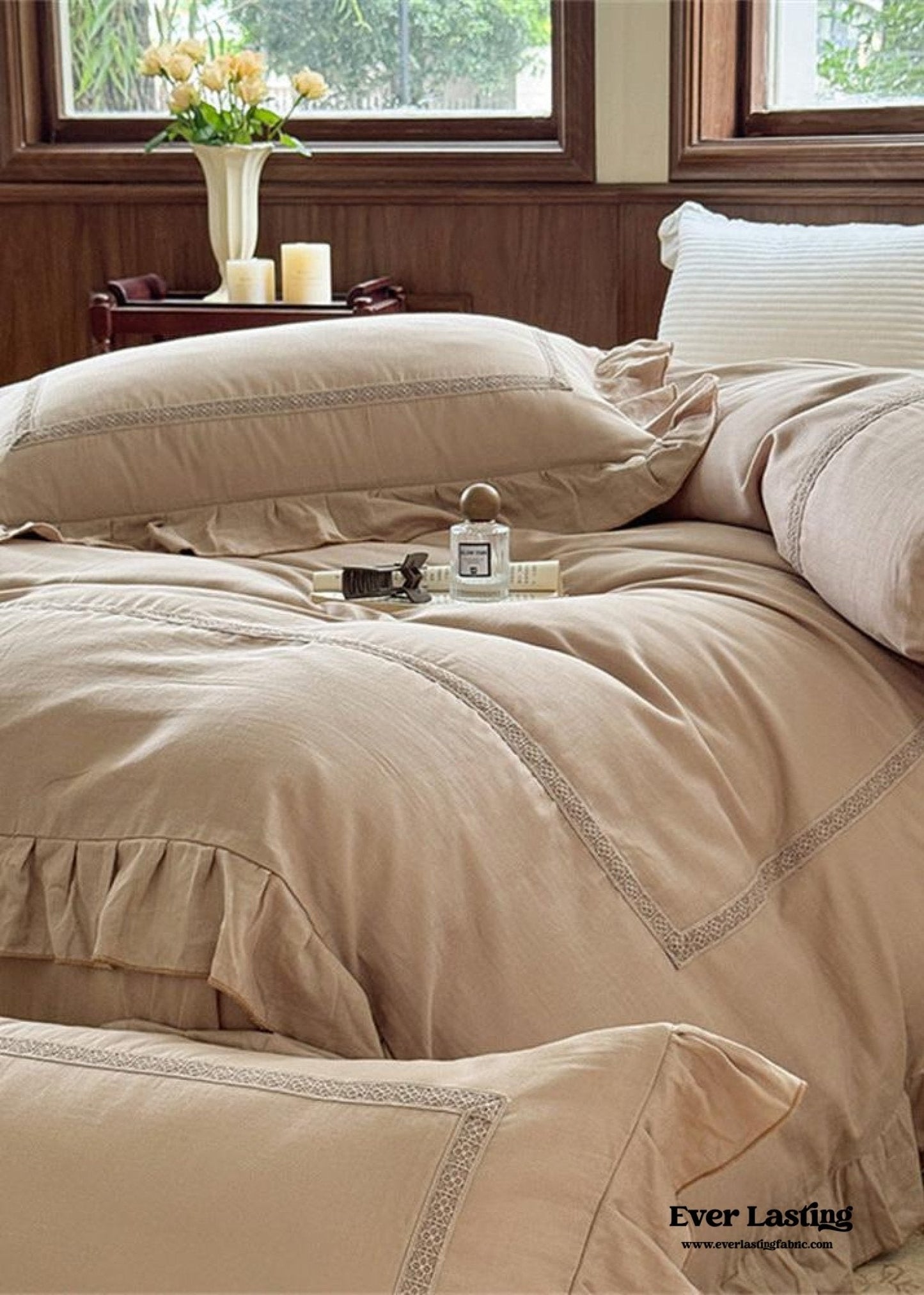 Madeleine Lace Double Gauze Ruffle Bedding Set / Brown