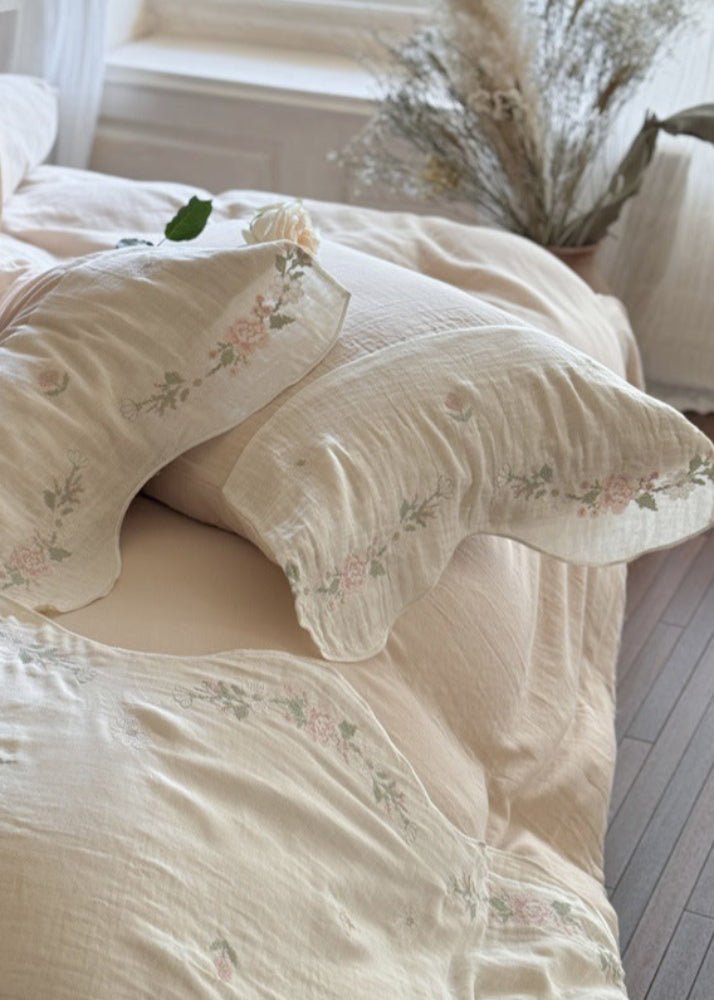 Maeve Floral Double Gauze Bedding Set / Pink
