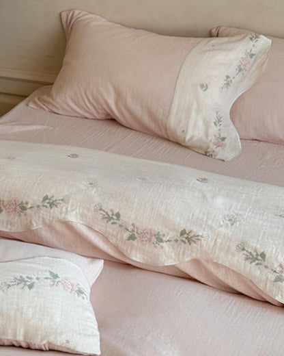 Maeve Floral Double Gauze Bedding Set / Pink