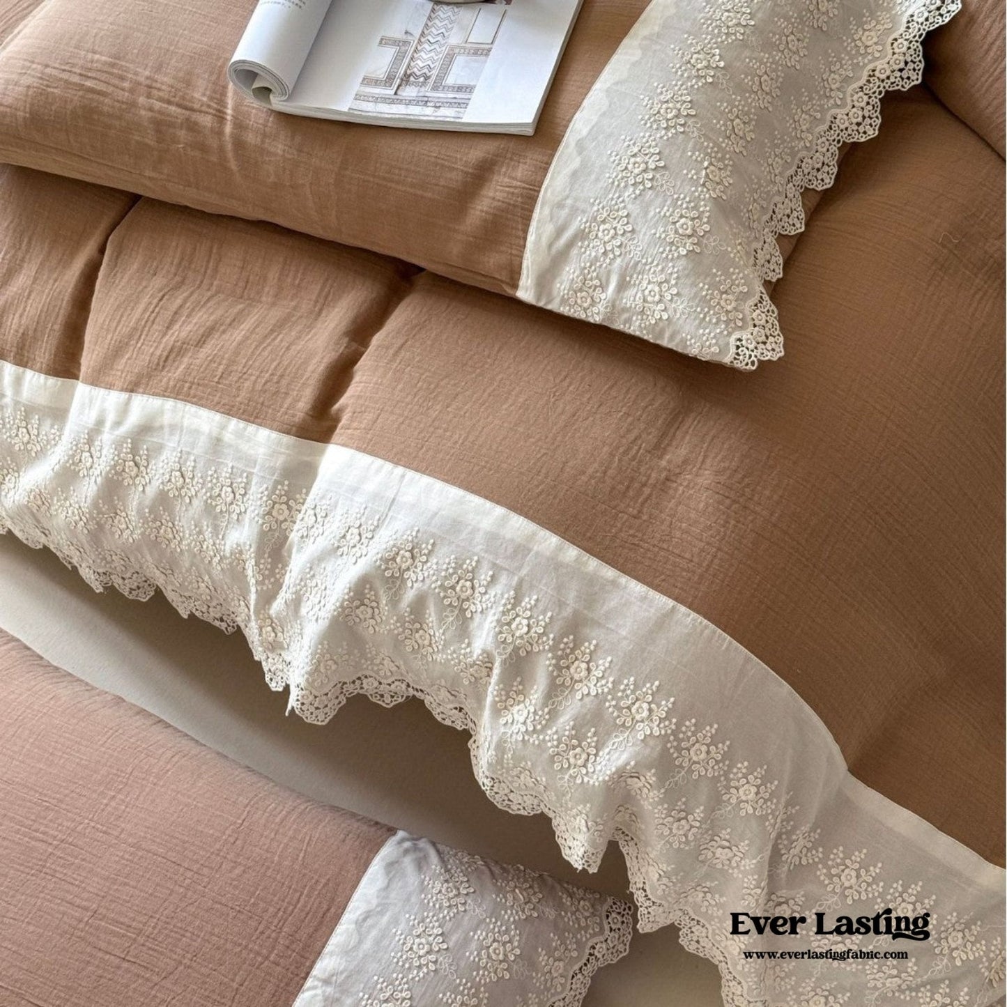 Margaux Lace Double Gauze Bedding Set / Sage Green