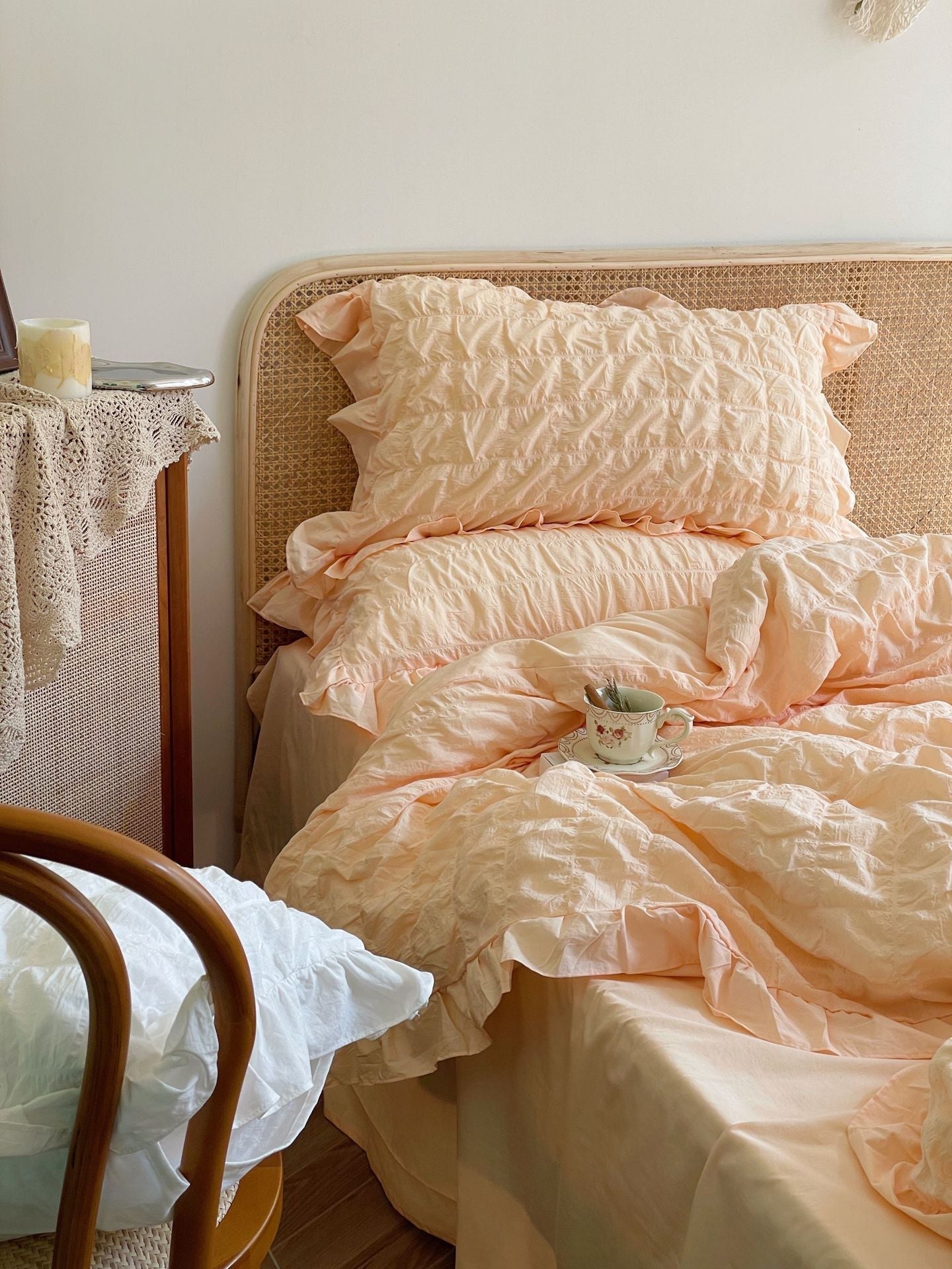 Marshmallow Puff Ruffle Bedding Set / White