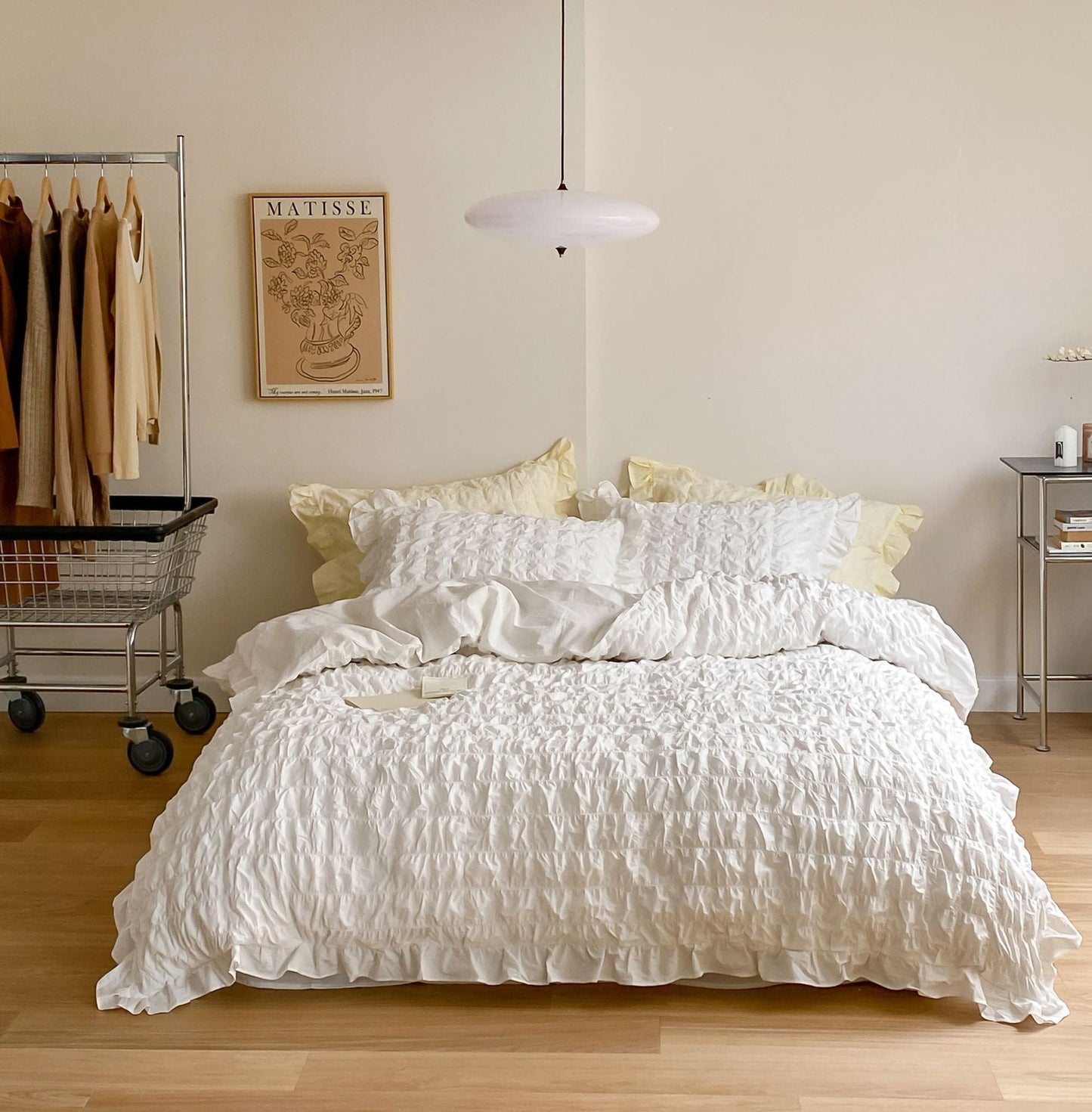 Marshmallow Puff Ruffle Bedding Set / White