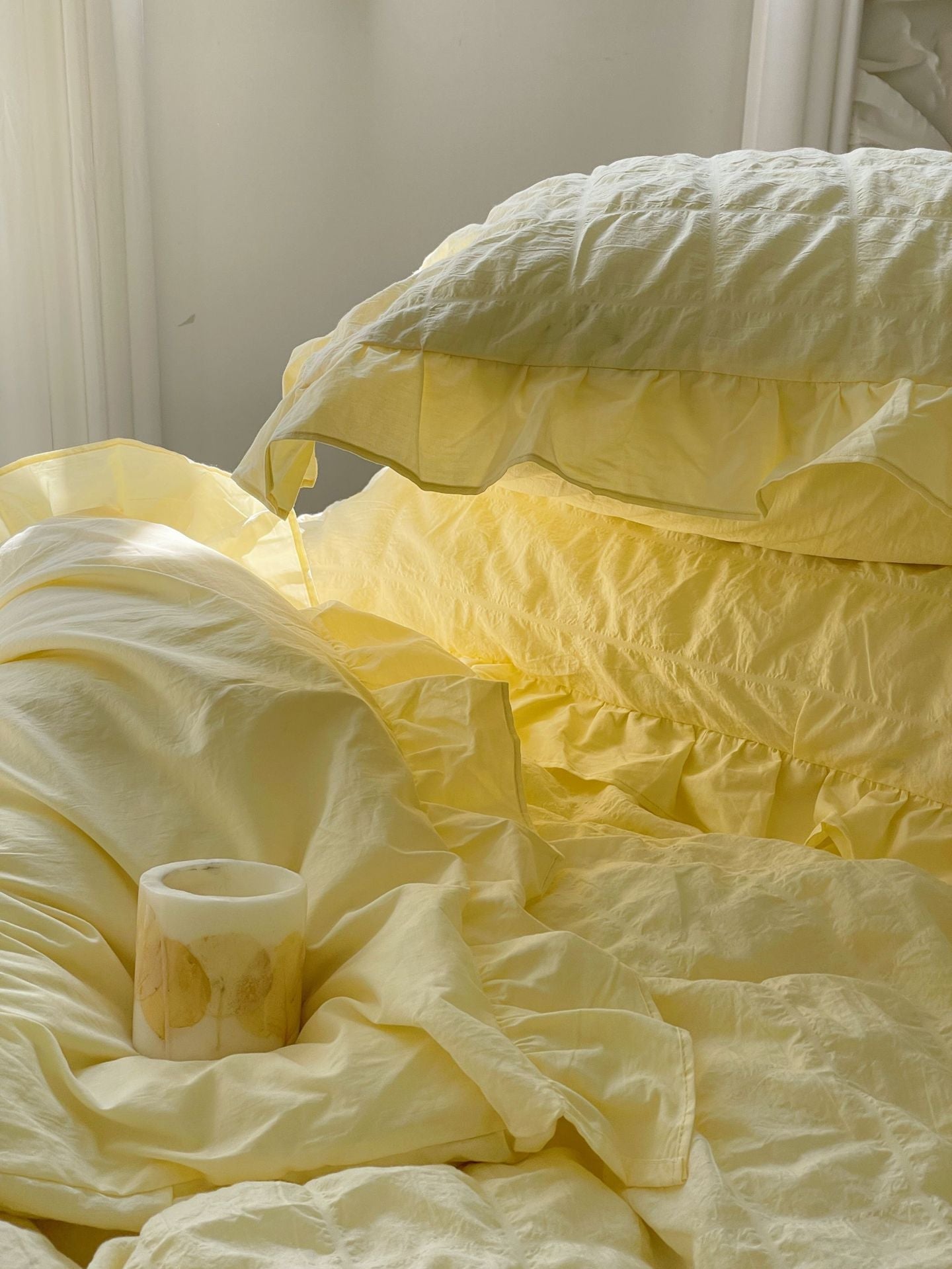 Marshmallow Puff Ruffle Bedding Set / White