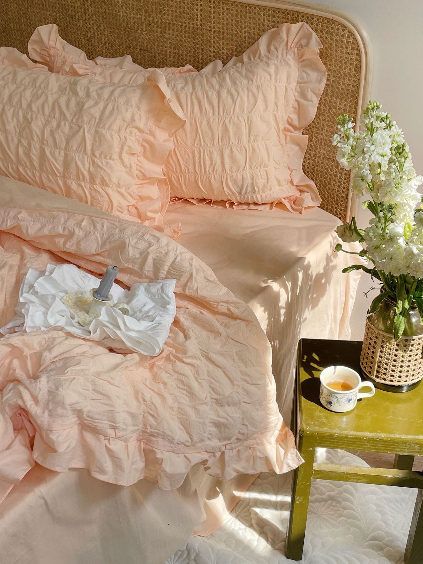 Marshmallow Puff Ruffle Bedding Set / Yellow