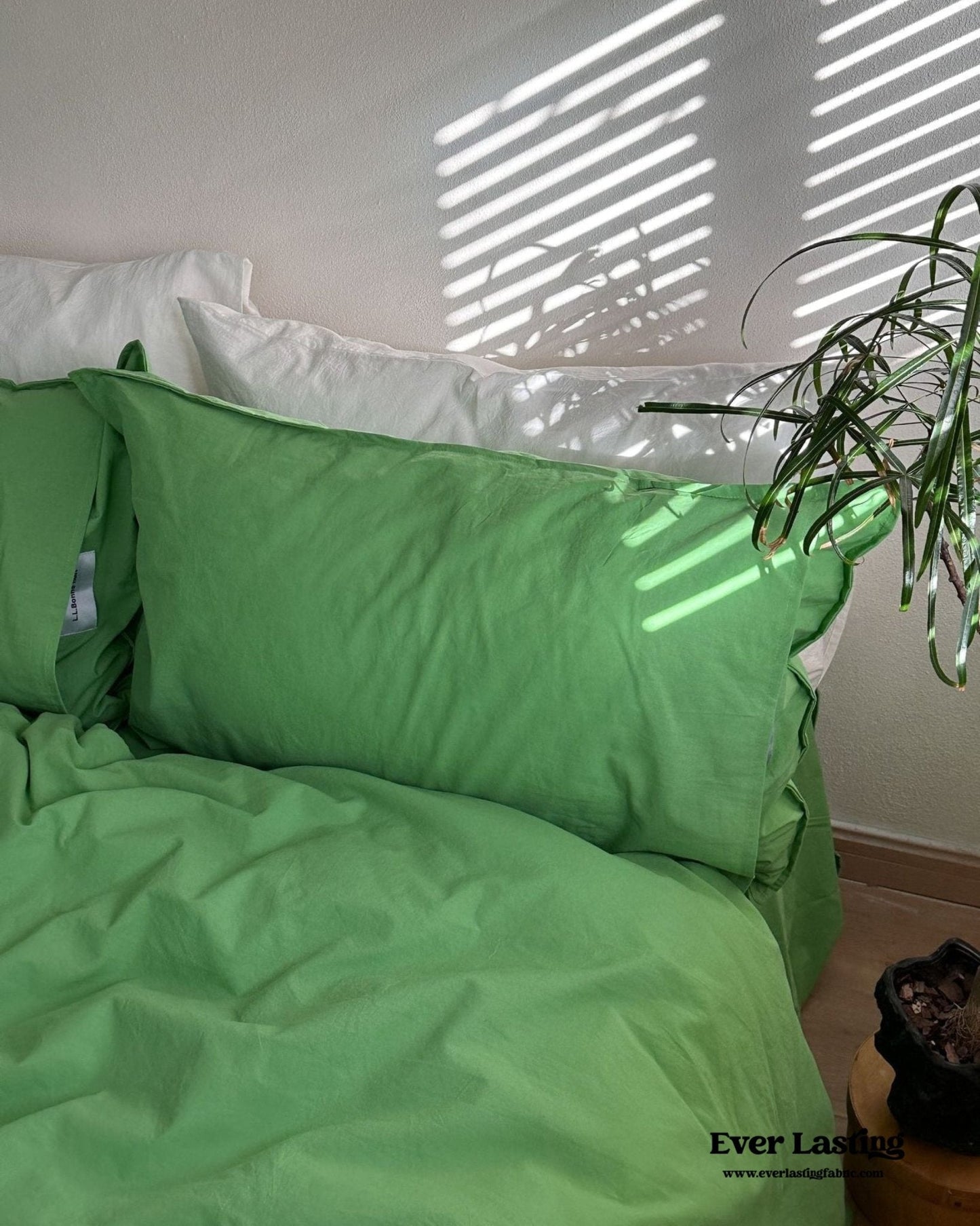 Maximalist Green Solid Color Cotton Bedding Set