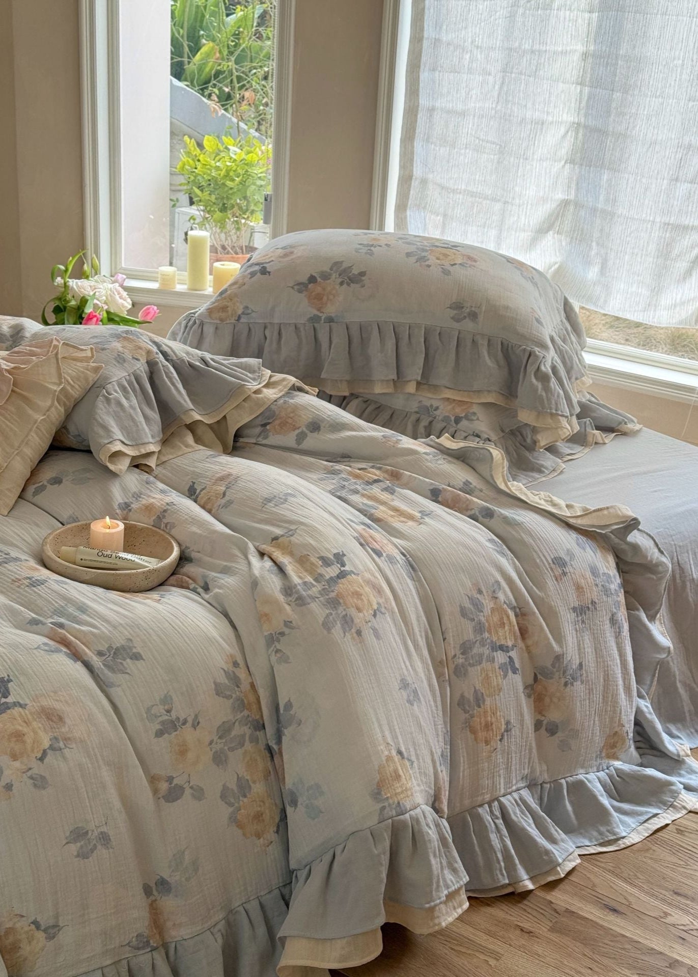 Millie Lace Ruffle Floral Bedding Set / Blue