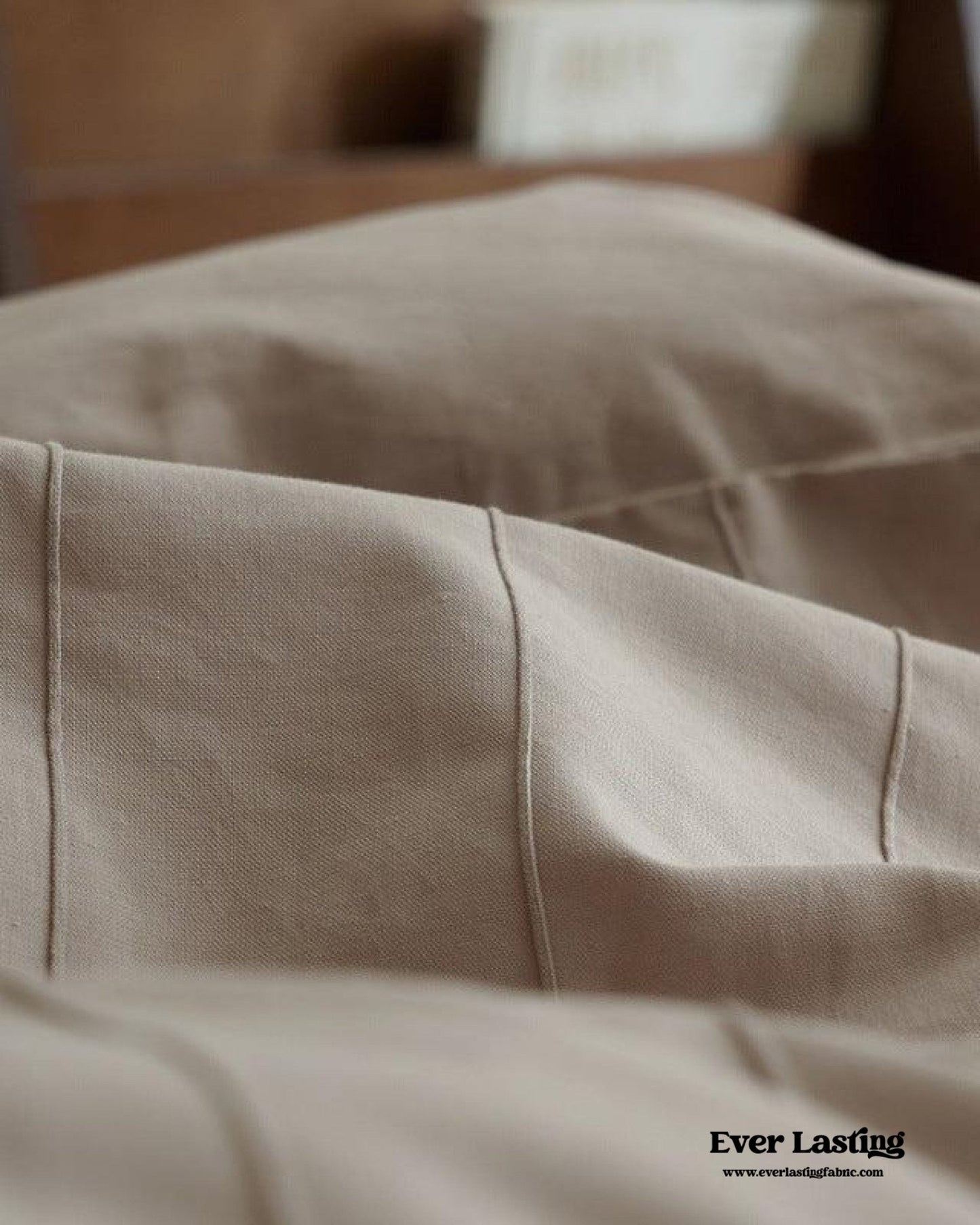 Milo Minimalist Solid Button Bedding Set / Pink