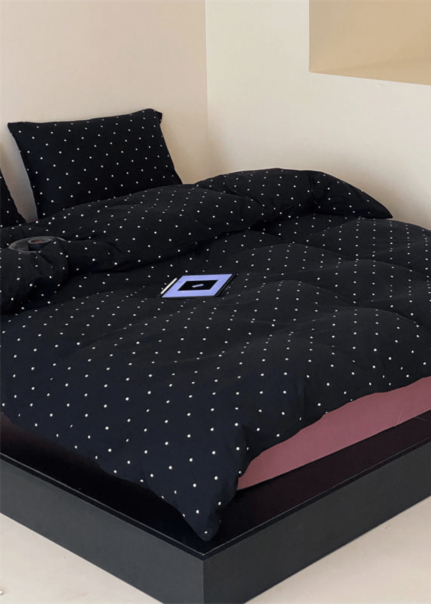 Mini Polka Dot Jersey Knit Bedding Set / Black + Pink