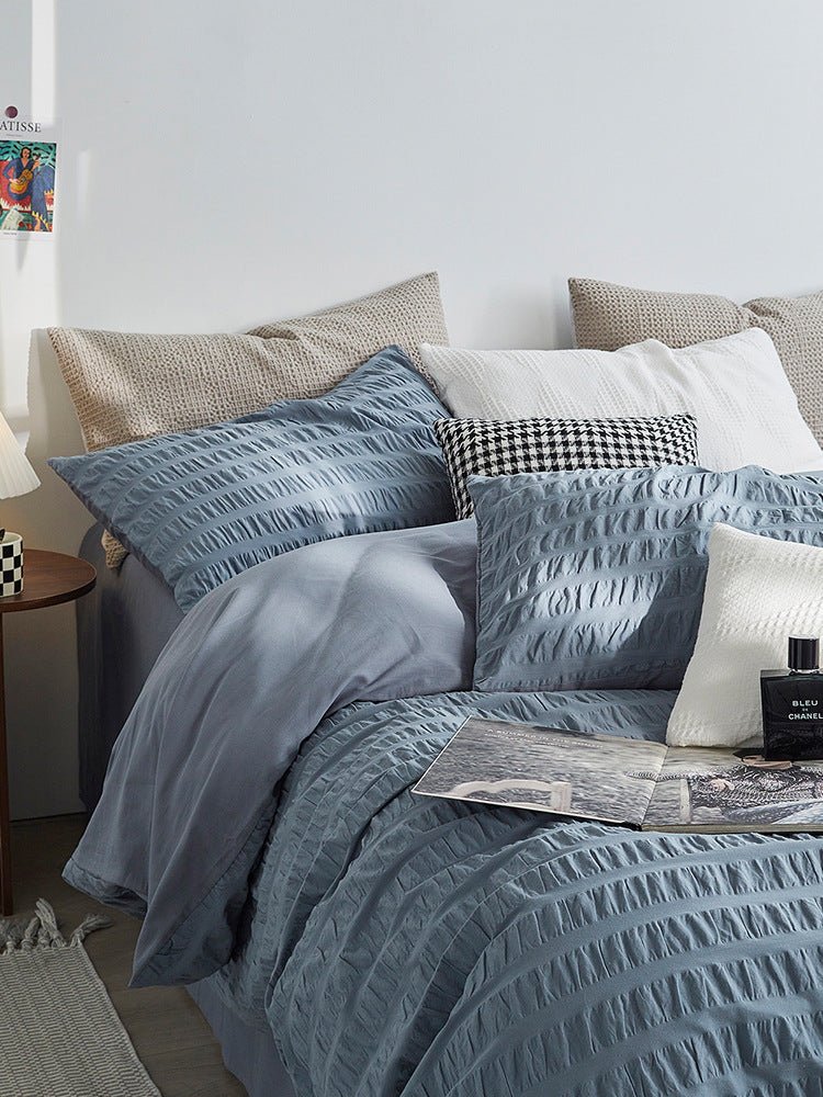 Minimal Bubble Textured Bedding Set / White