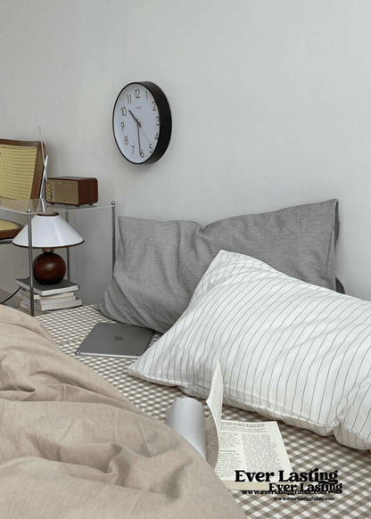 Minimal Mixed Gingham Bedding Set / White