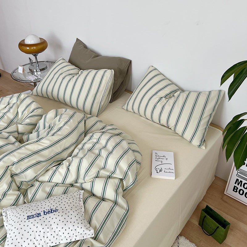 Minimal Stripe Bedding Set / Green