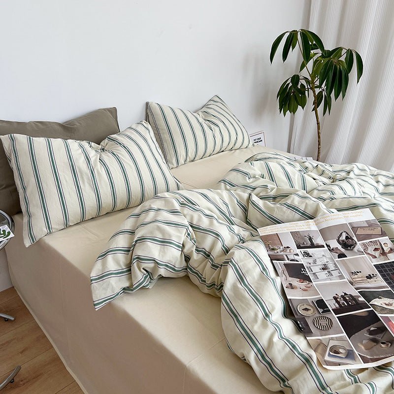 Minimal Stripe Bedding Set / Green