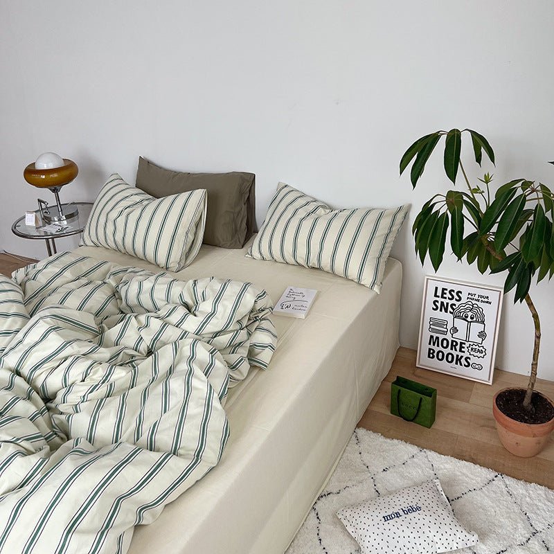 Minimal Stripe Bedding Set / Green