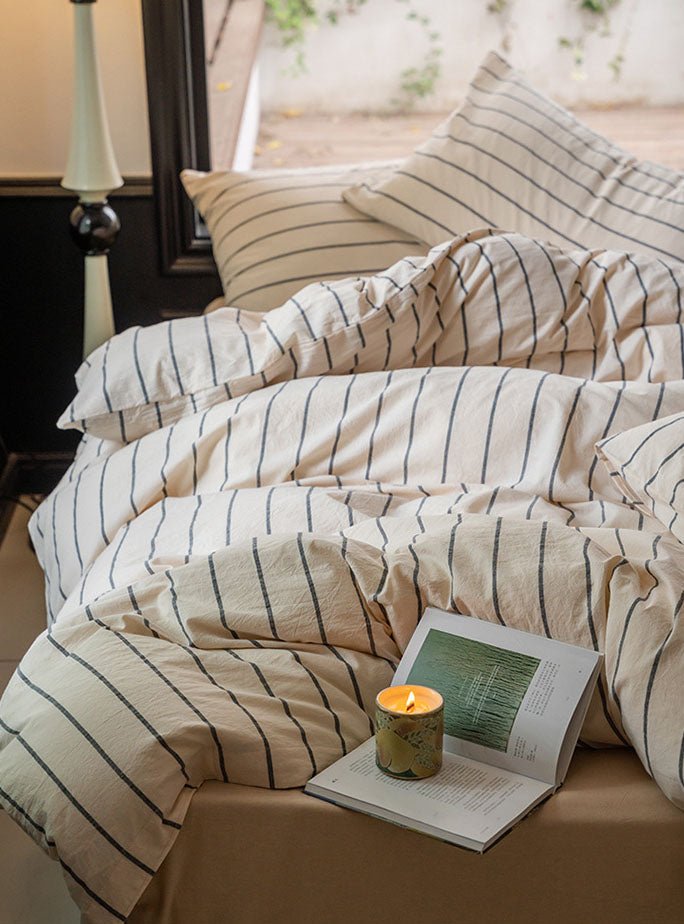 Minimalist Vertical Stripe Bow Ties Bedding Set / Beige Custard