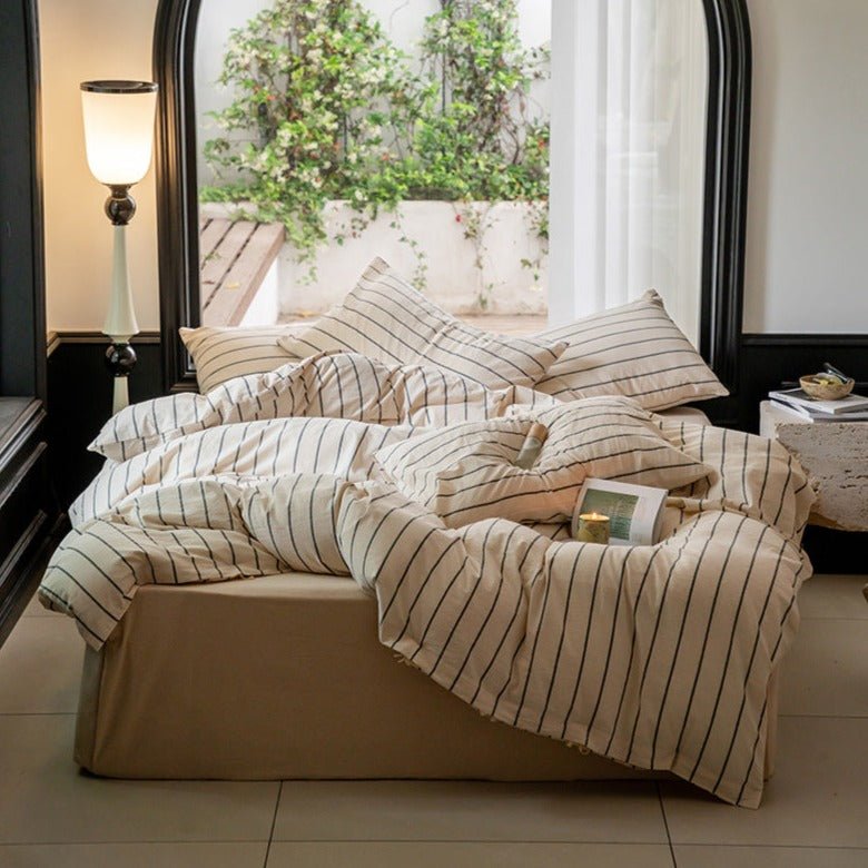 Minimalist Vertical Stripe Bow Ties Bedding Set / Gray