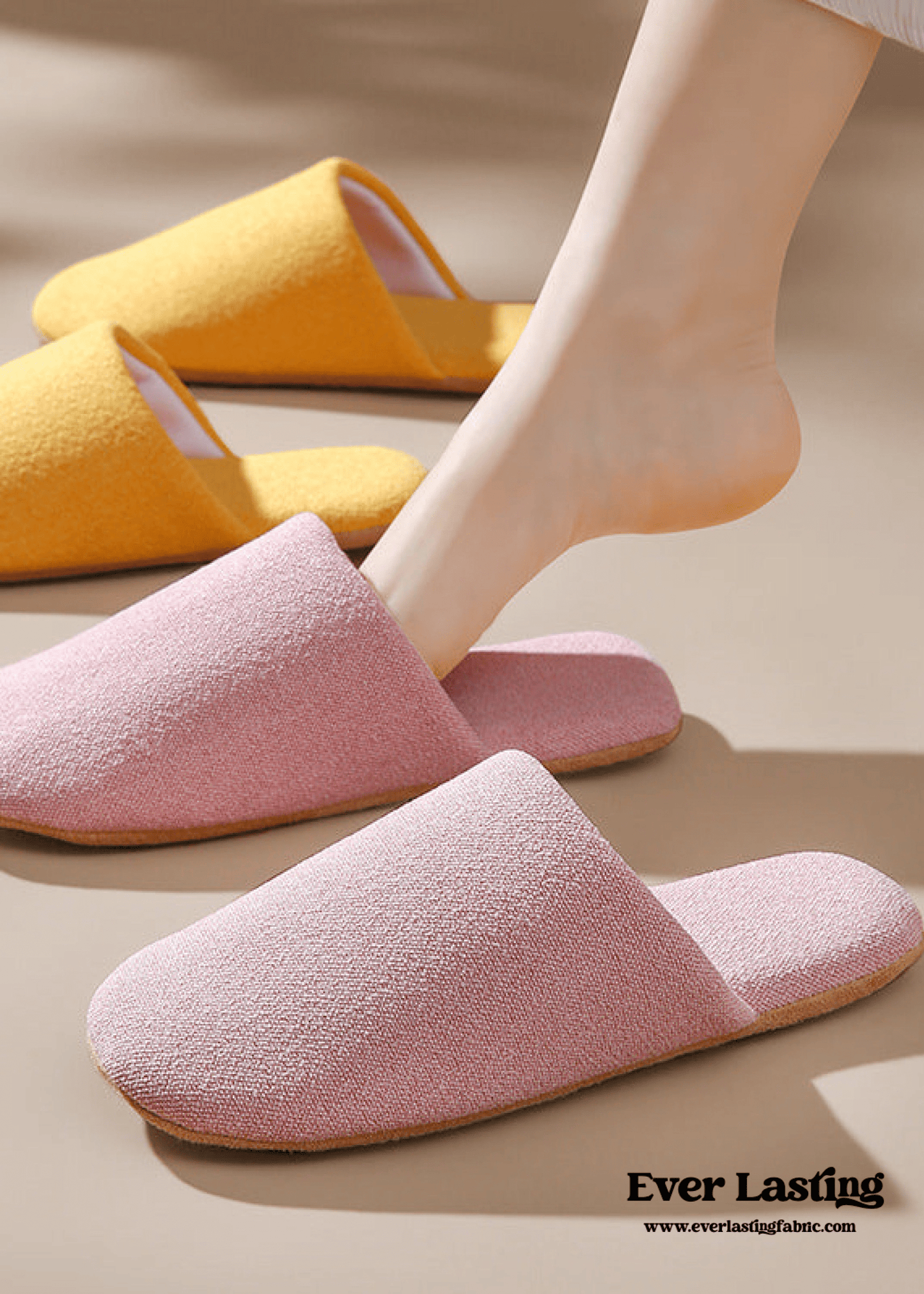 Modern House Slipper / White