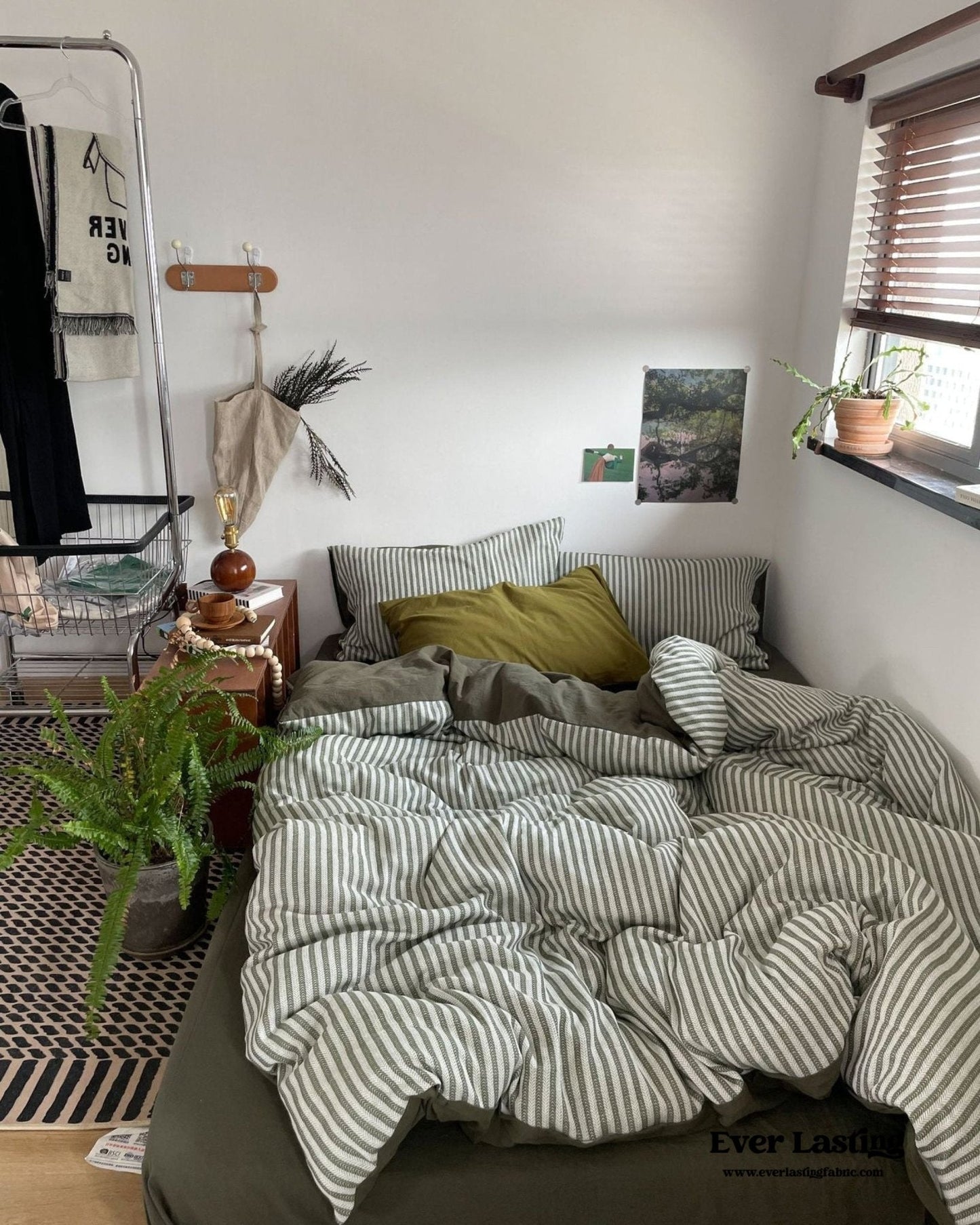 Moss Green Striped Jacquard Bedding Set