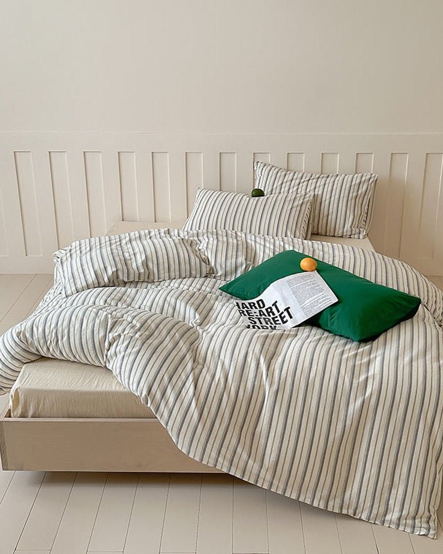 Parker Minimalist Striped Bedding Set / Blue