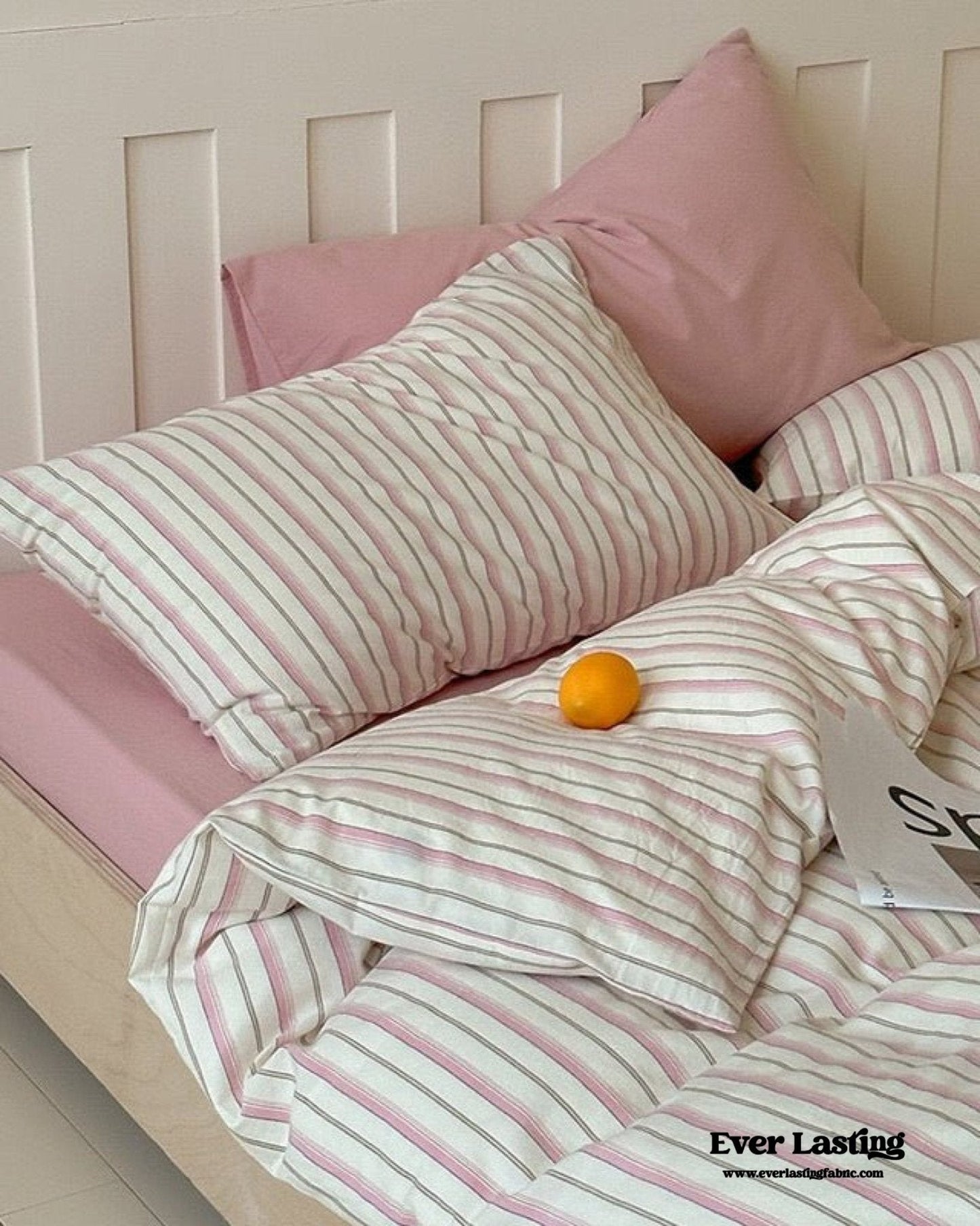 Parker Minimalist Striped Bedding Set / Pink