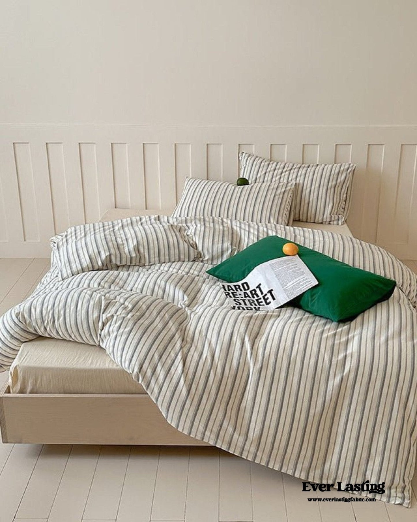 Parker Minimalist Striped Bedding Set / Pink