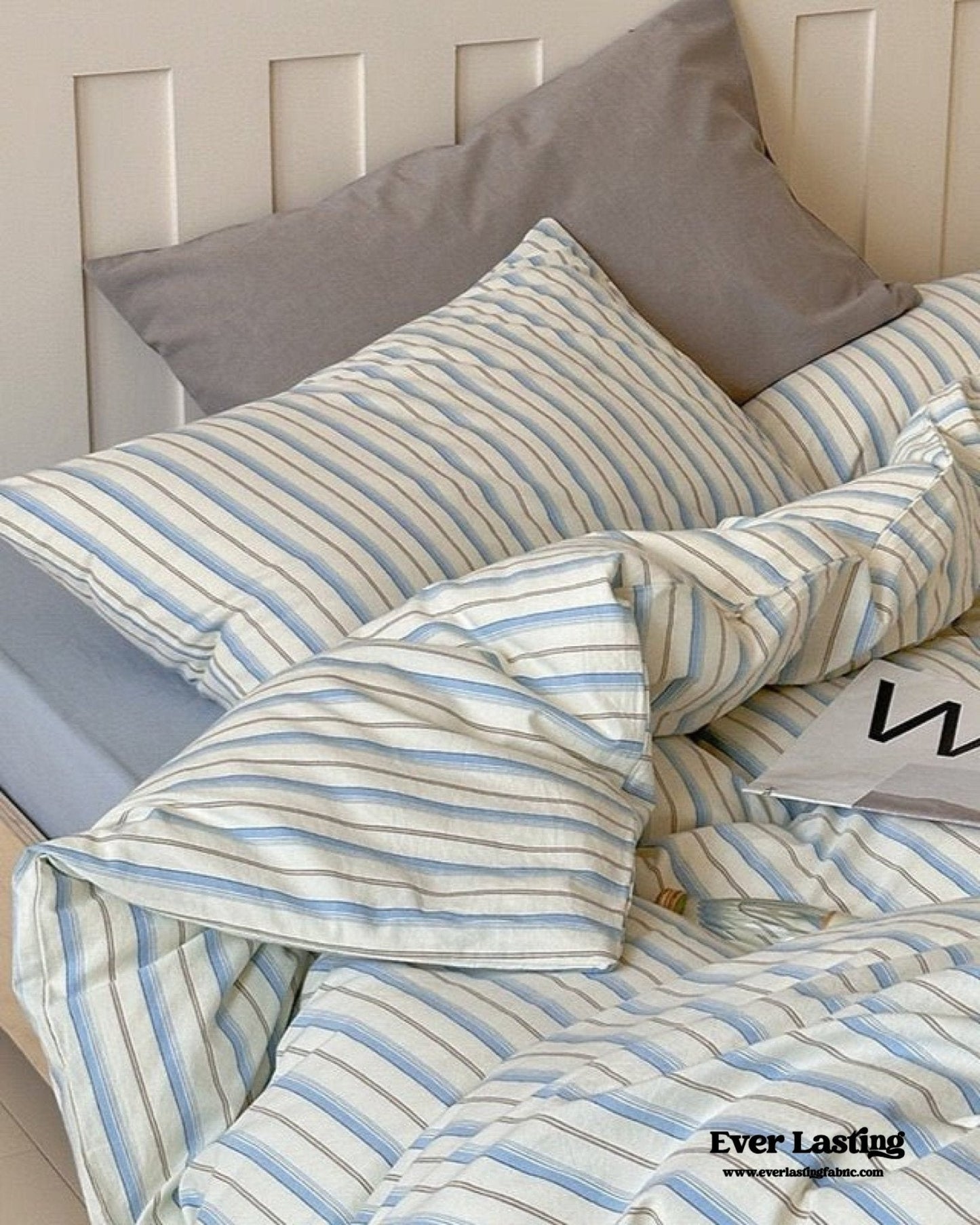 Parker Minimalist Striped Bedding Set / Pink