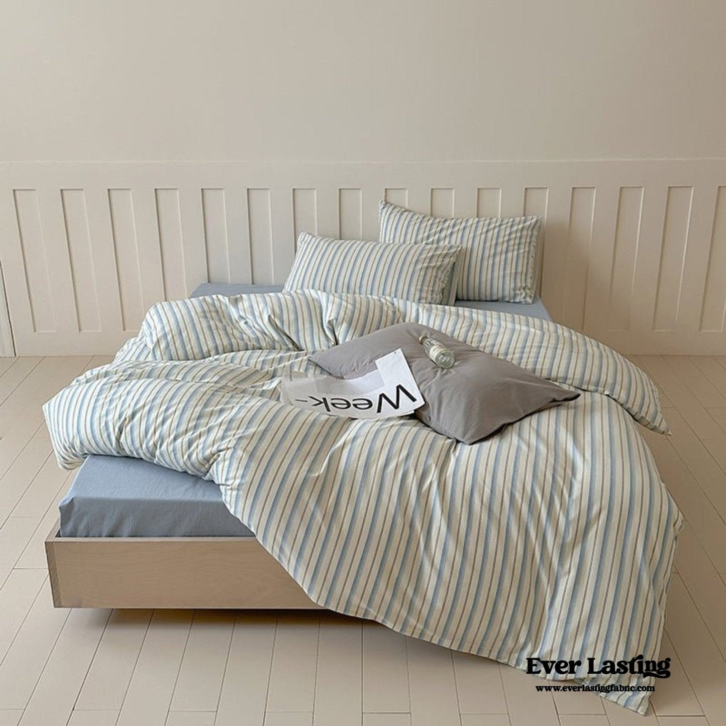 Parker Minimalist Striped Bedding Set / Pink