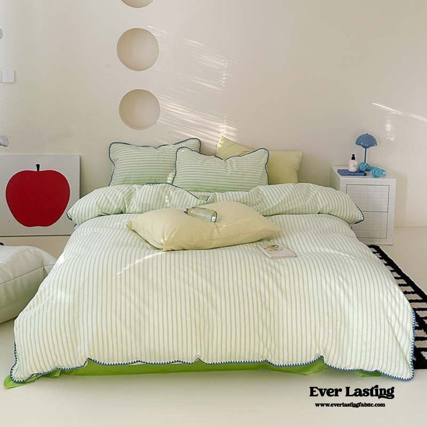 Pepper Candy Stripe Bedding Set / Fuchsia