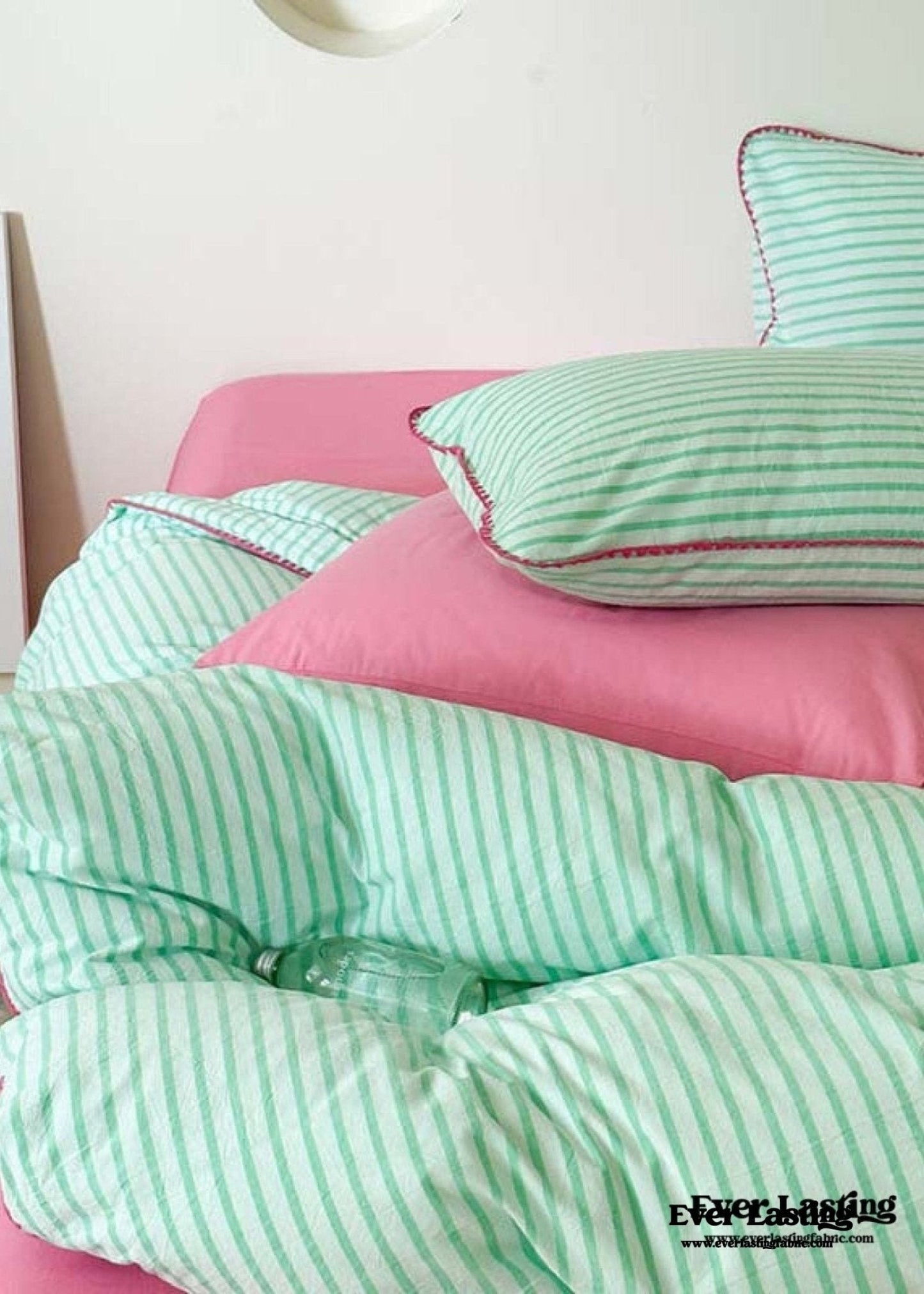 Pepper Candy Stripe Bedding Set / Fuchsia