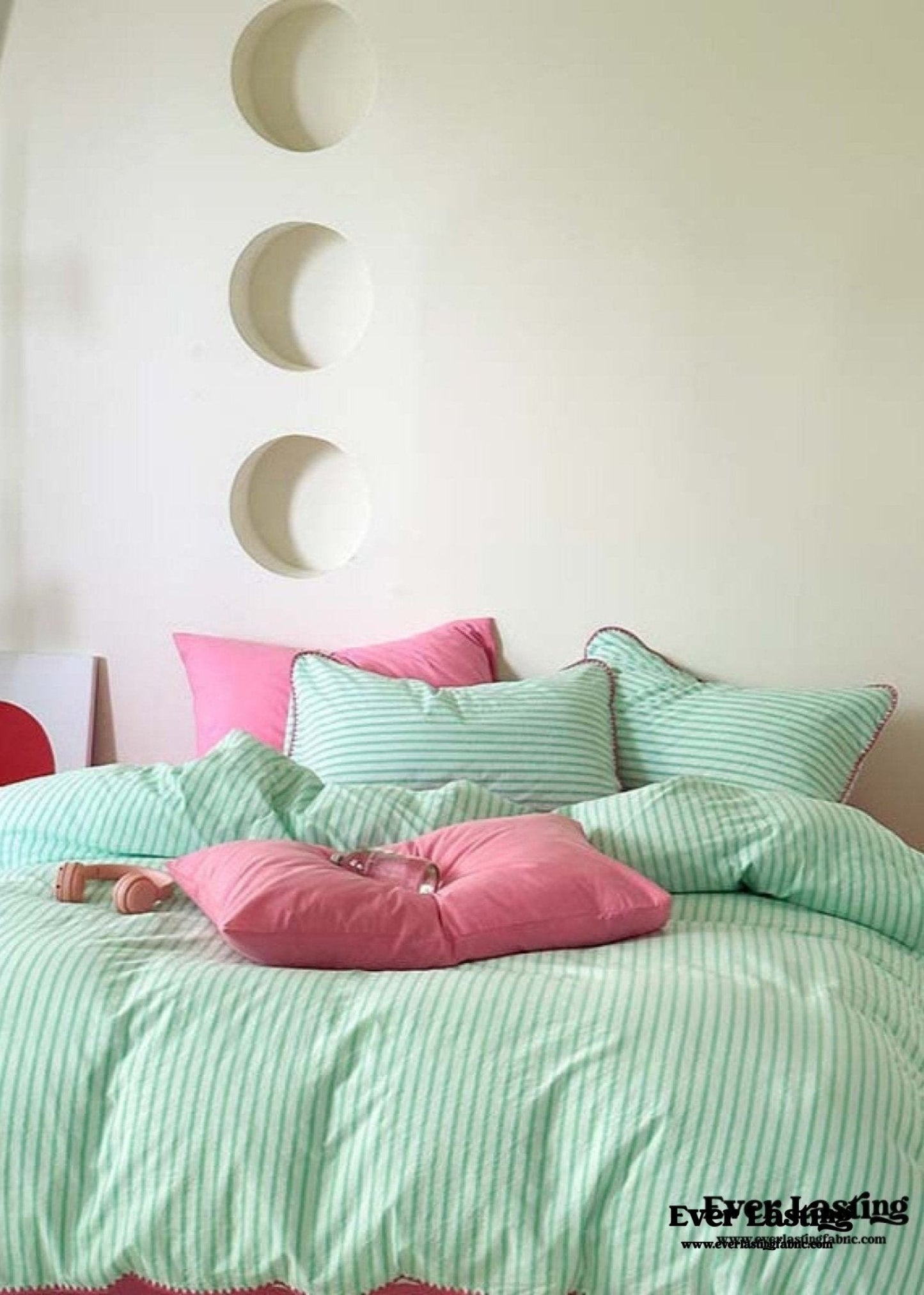 Pepper Candy Stripe Bedding Set / Fuchsia