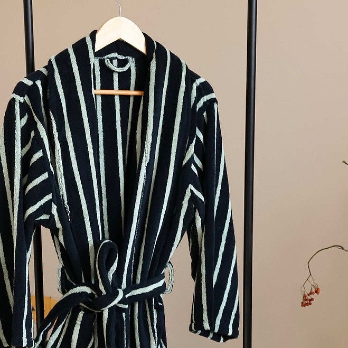 Quiet Evening Striped Robe Set / Burgundy