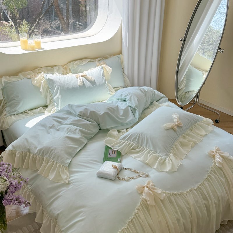 Ribbon Bow Airy Lace Bedding Set / Cream White