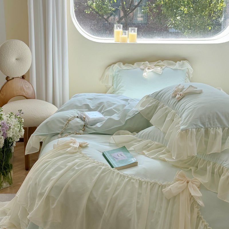 Ribbon Bow Airy Lace Bedding Set / Cream White