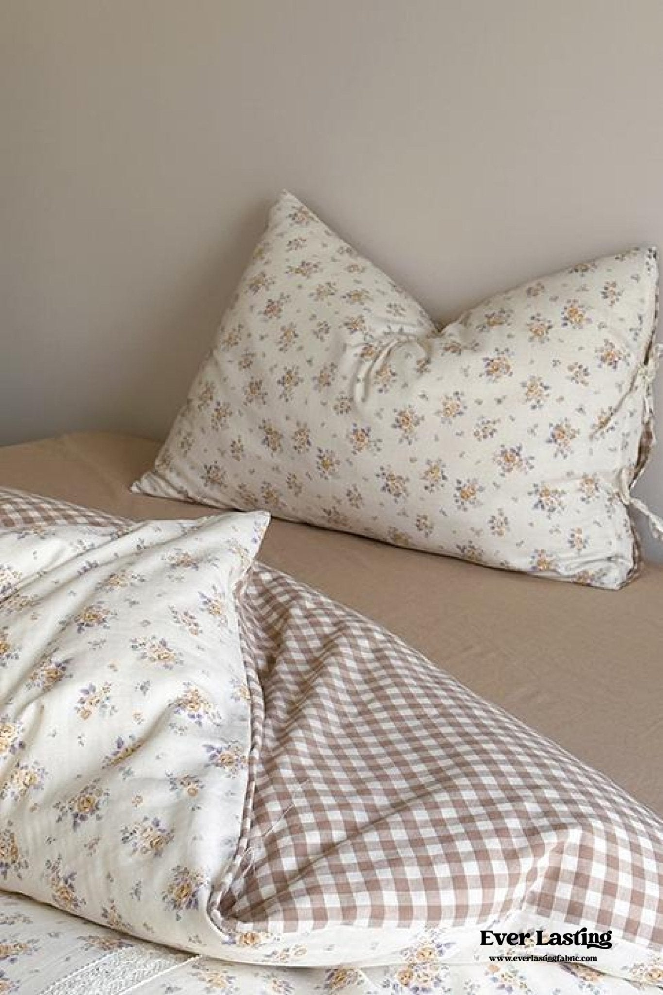 Rosalie Floral Lace Gingham Bedding Set / Pink